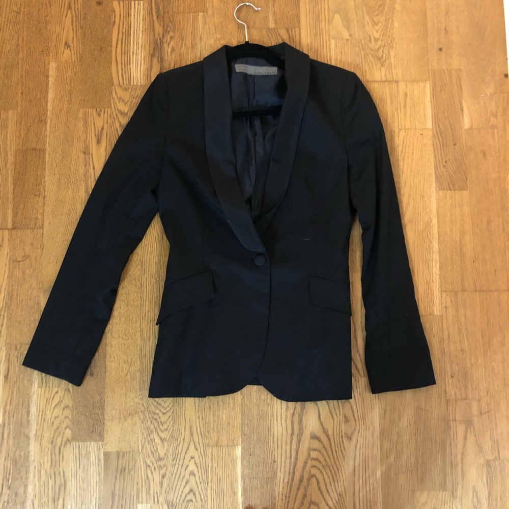 DELETING LISTING THIS WEEK. Zara Blazer